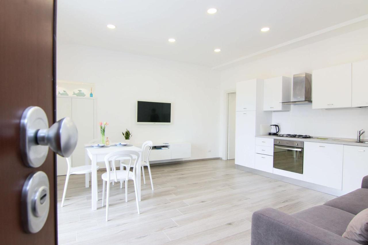 Apartment Four White *