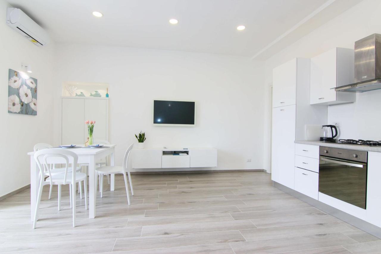 Apartment Four White *