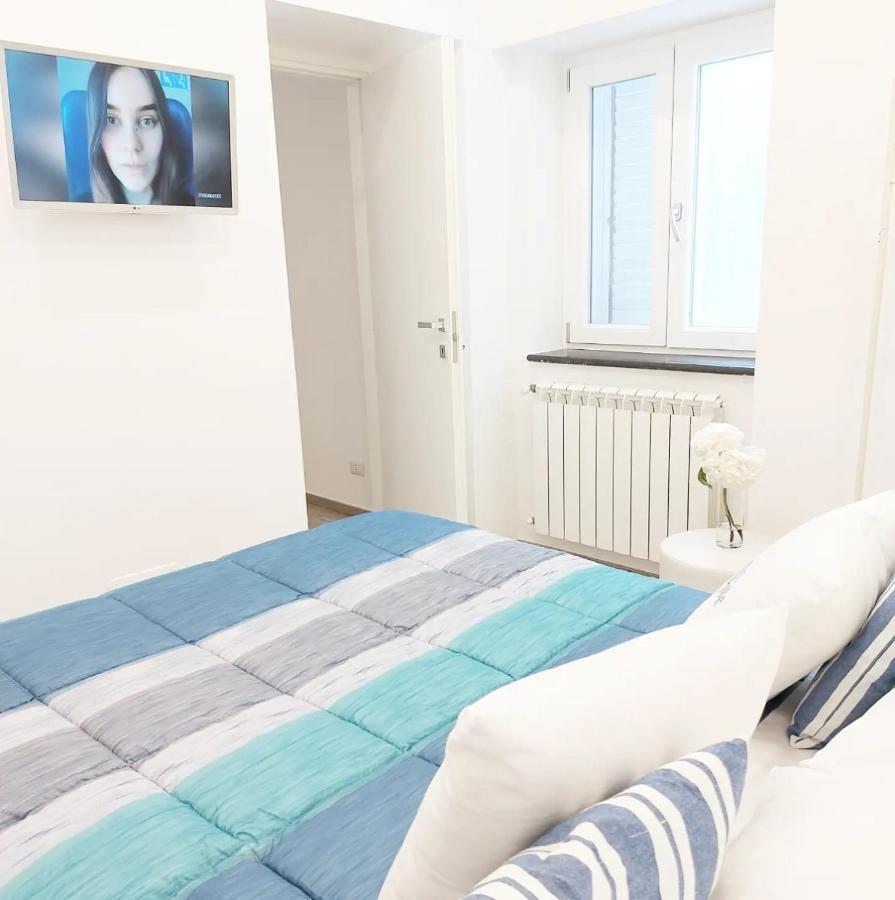 Four White Apartment Agerola